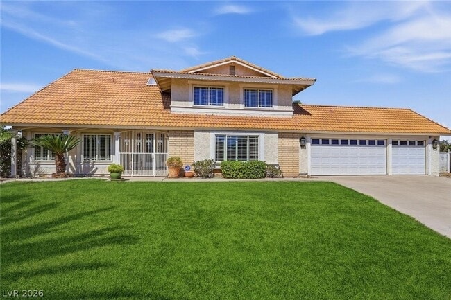 Photo - 3321 Basque St