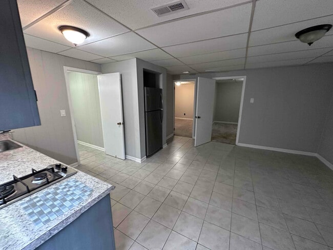 Photo - 729 Carlouetta Rd