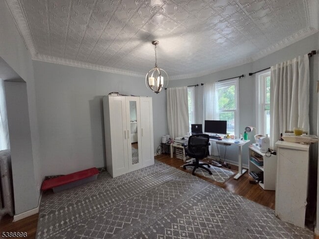 Photo - 49 Feronia Wy