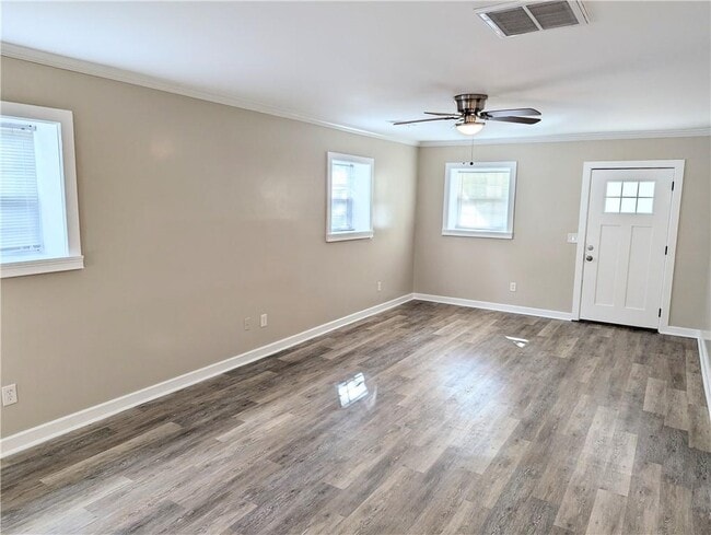 Photo - 1034 Grant Terrace SE