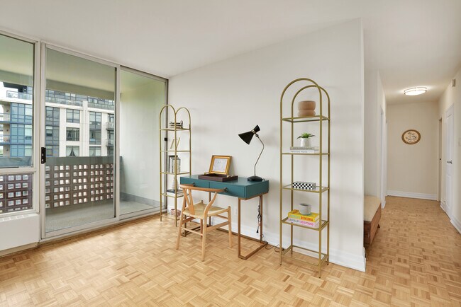 Photo - RENOVATED 1 Bed 1 Bath in PRIME ETOBICOKE ... Unit 1 BD