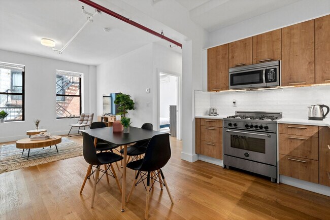 Photo - 517 W 45th St Unidad SI ID1224963P