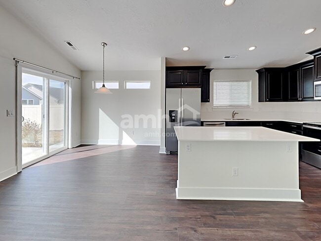 Photo - 4207 N Elsinore Ave