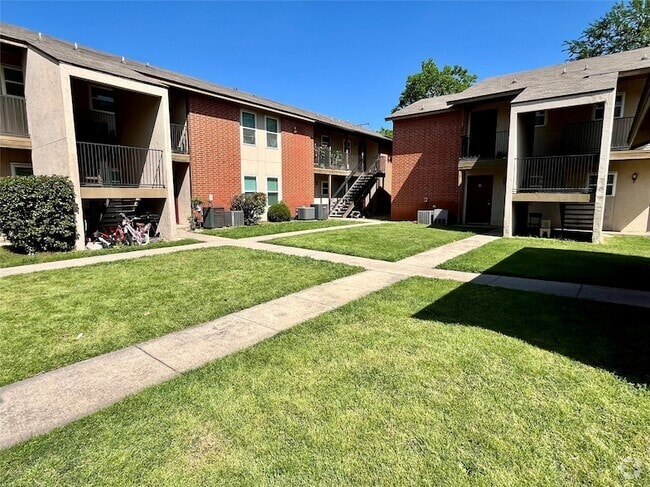 Building Photo - 410 Bryan St Unit 9 Rental