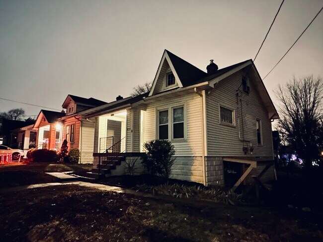 Photo - 813 Reading Rd