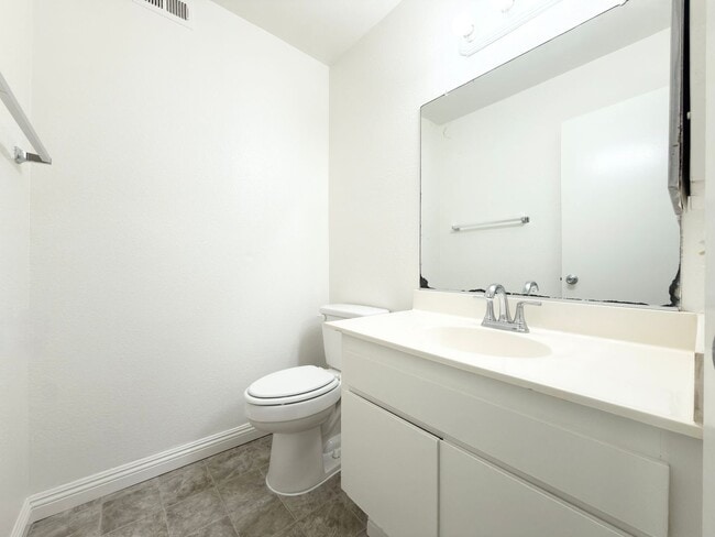 2140 Via Camino Verde Unit 2