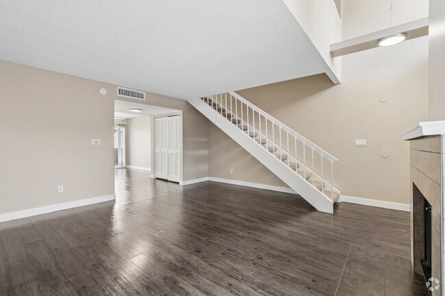 2BR, 2BA - 1,225SF - Living Room - South Hills