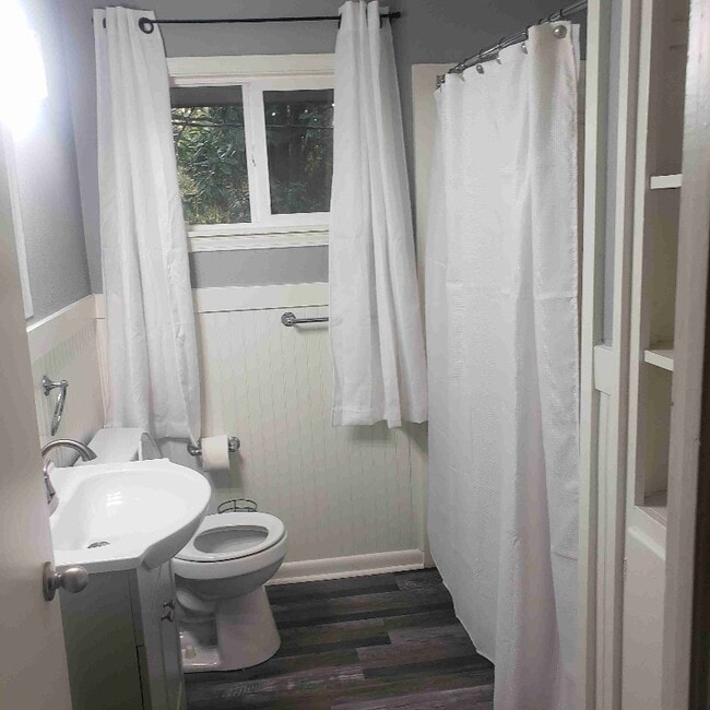 Photo - 45 Glenmere Dr