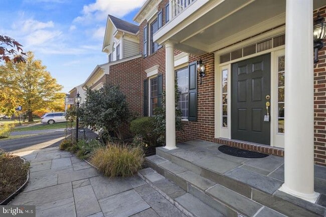 Photo - 18953 Longhouse Pl