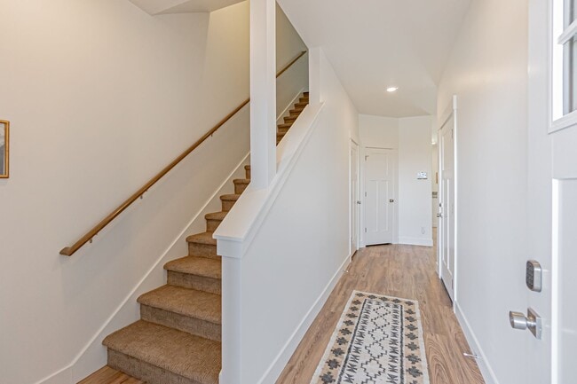 Photo - 3 Bed / 2.5 Bath Townhome in Sugar City