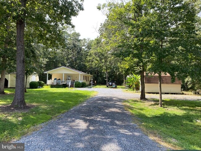 Photo - 38965 Maycroft Rd House