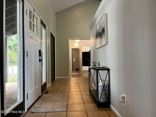 Photo - 1010 Monticello Dr