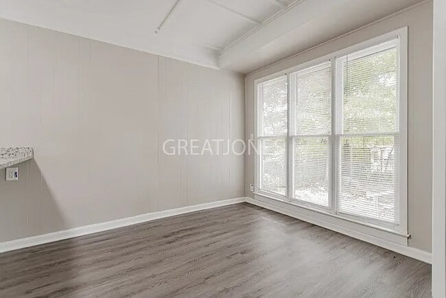 Photo - 4314 Aster Ave