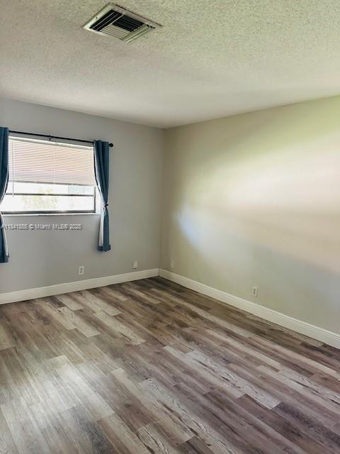 Building Photo - 37 SE 15th St Unit 2 Rental