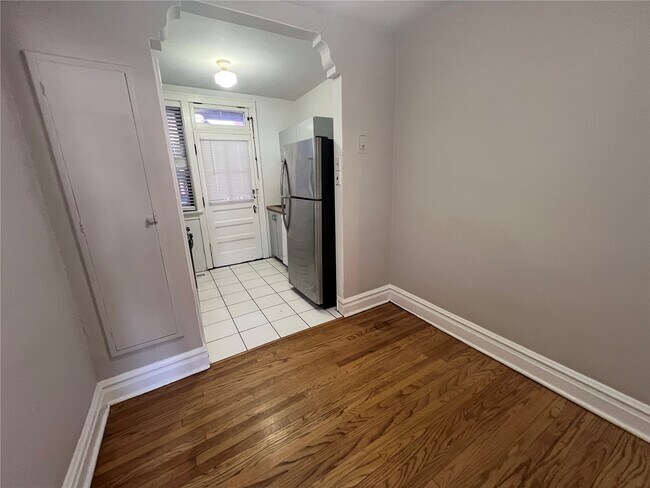 Photo - 7080 Mitchell Ave