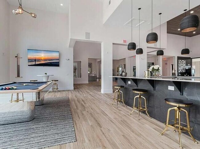 Photo - 12000 S I-35 Frontage Rd Unit e2