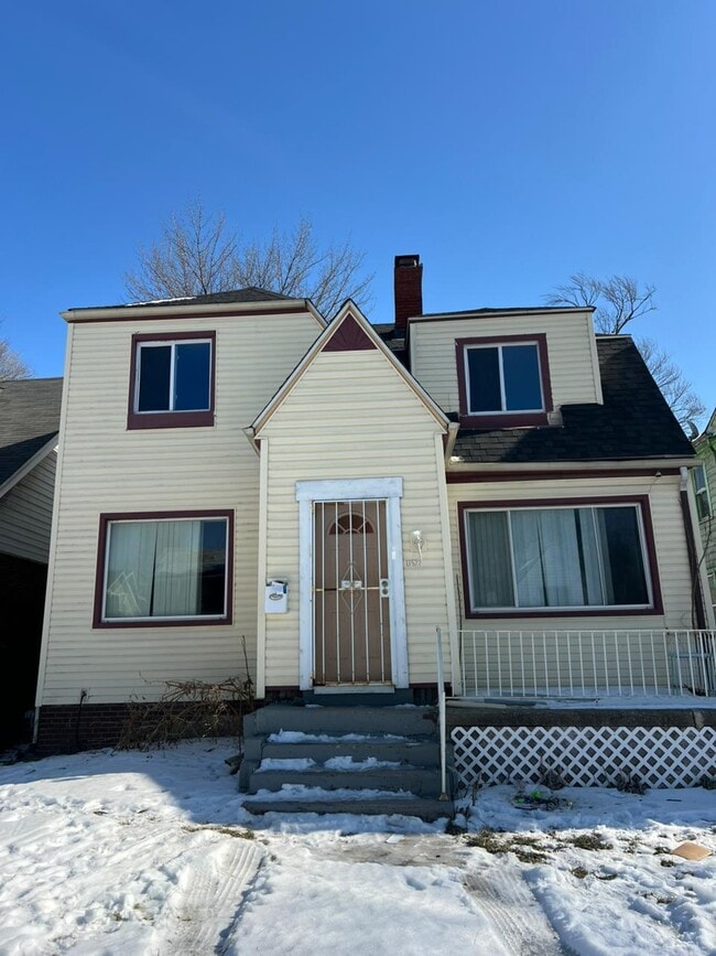 Building Photo - 13522 Birwood St