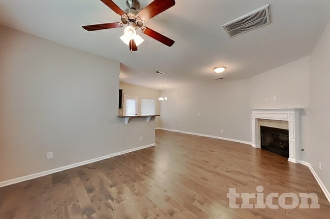 Photo - 2151 Cason Ln