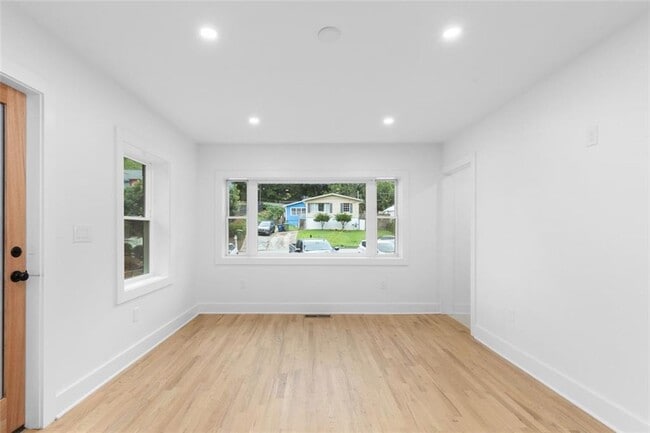 Photo - 148 Bixby Terrace SE