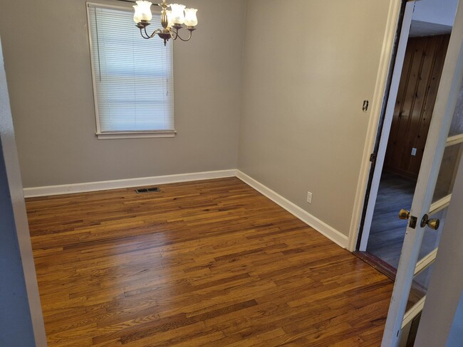 Photo - 1129 Magnolia Dr