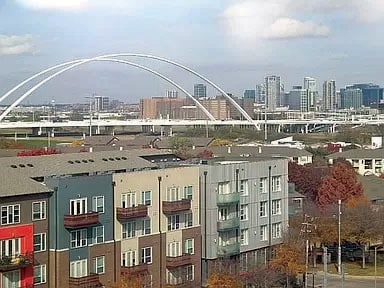 Photo - 329 E Colorado Blvd