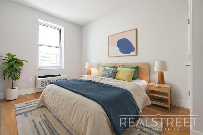 Photo - LUXURY 2 Bed in Queens! Unit 631