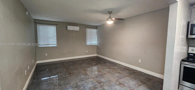 Photo - 1 NE 78th St Unit B