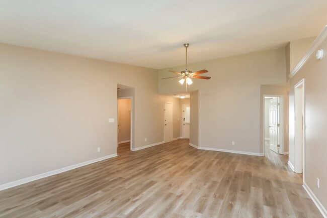 Photo - 1282 Bailing Dr