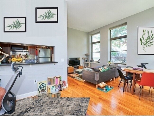 Building Photo - 141 Savin Hill Ave Rental