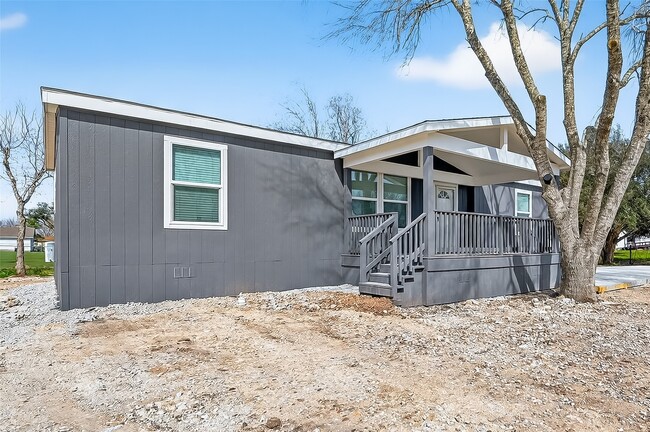 Building Photo - 6019 Jake Ln