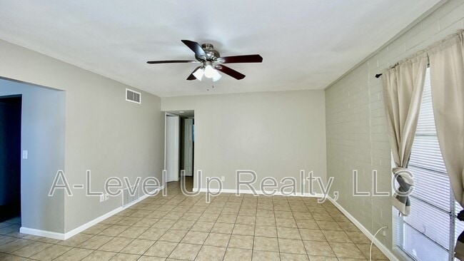 Photo - 2509 E Cochise Vista