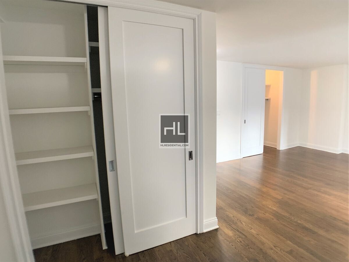 Photo - 5 AVENUE Unit 2G