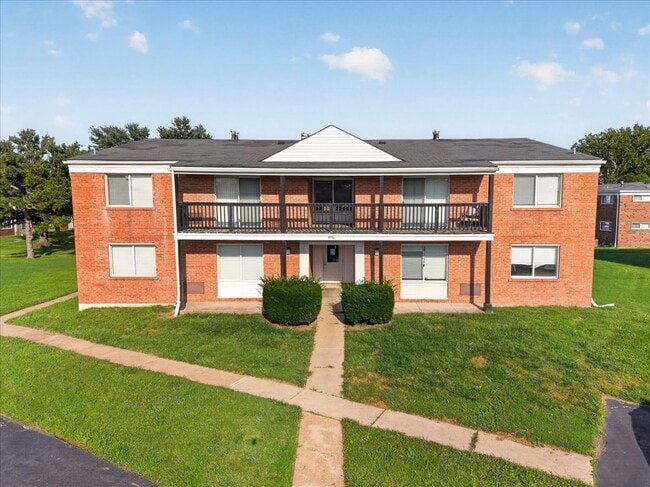COURTYARD GARDENS APARTMENTS