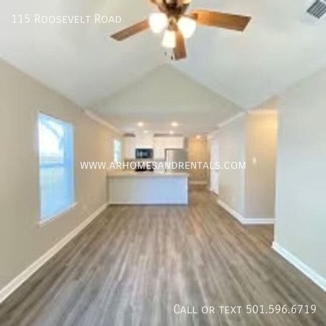 Photo - 115 Roosevelt Rd