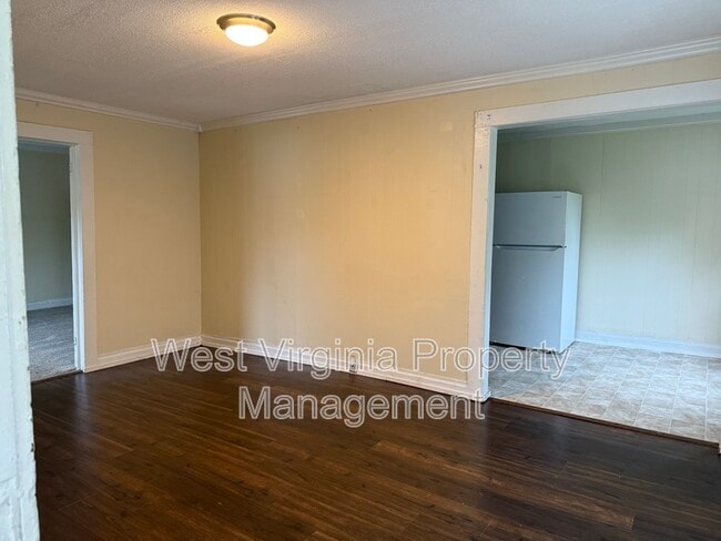 Photo - 204 7th St