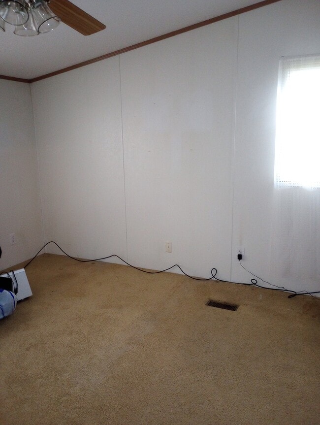 Building Photo - 13861 Callands Rd Rental
