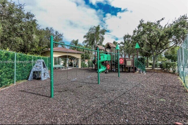 Photo - 5350 SW 33rd Ave