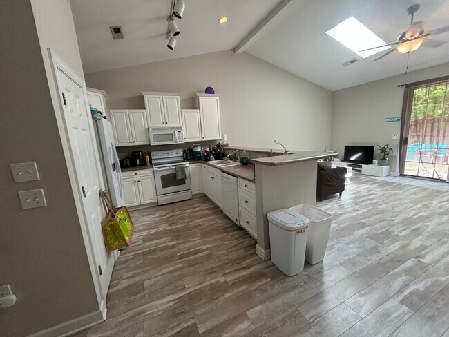 Photo - 5218 Christian Dr