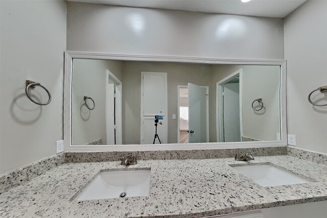 Photo - 2127 Jamara Ln