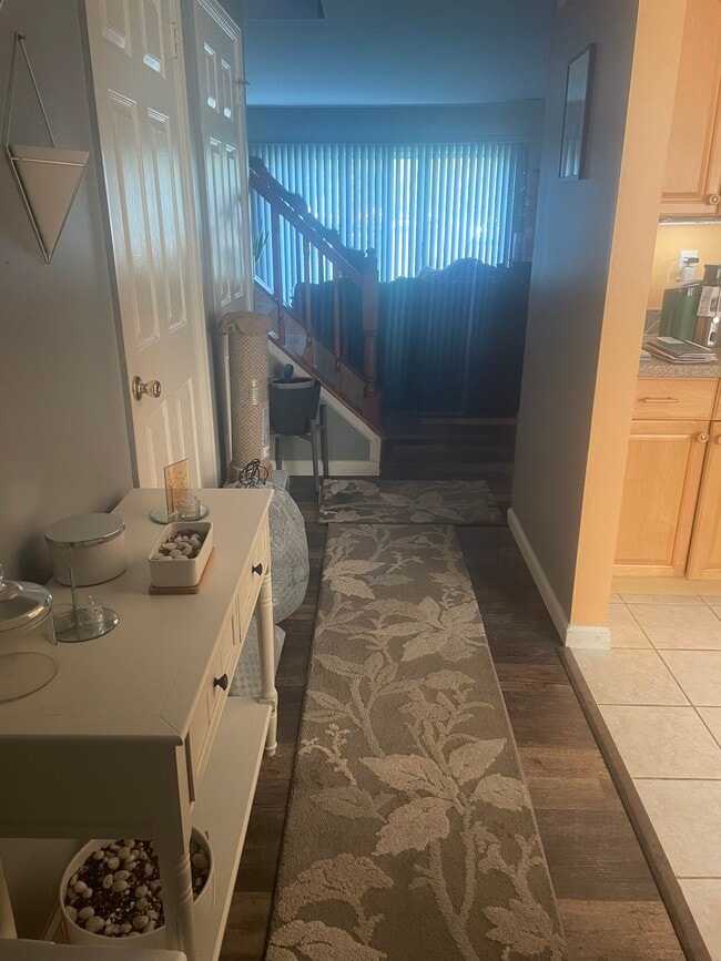 Photo - 454 Saint Giles Ct