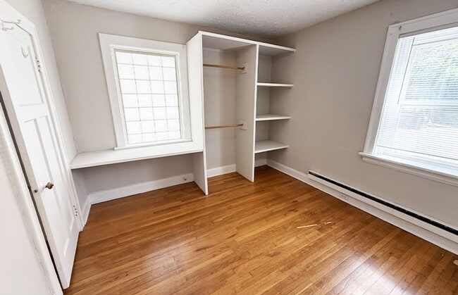 Photo - 415-419-423 Probasco Street Unidad 415-14