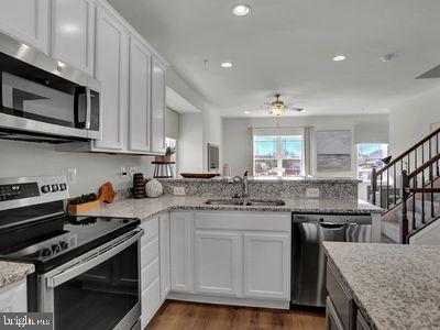 Photo - 155 Sussex Pl