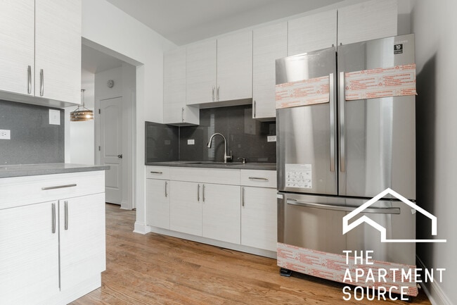 Photo - 2922 N Rockwell St Unidad 1