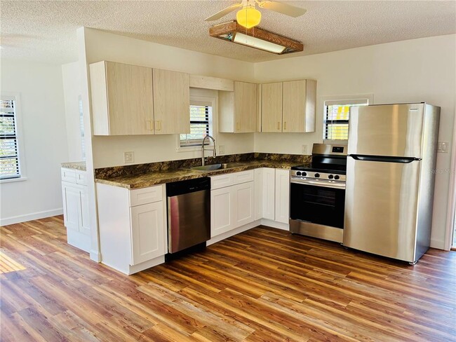 Photo - 19142 Whispering Pines Dr