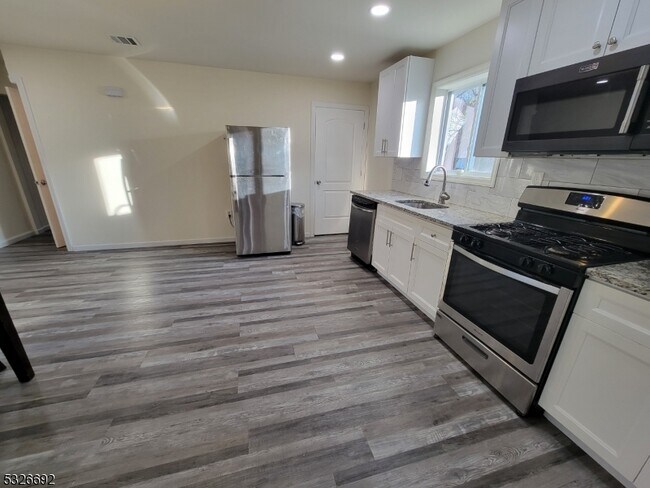 Photo - 46 Garret St