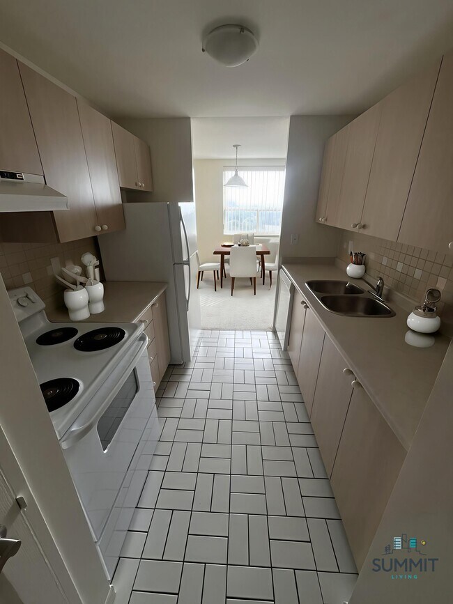 Photo - Pineridge Place