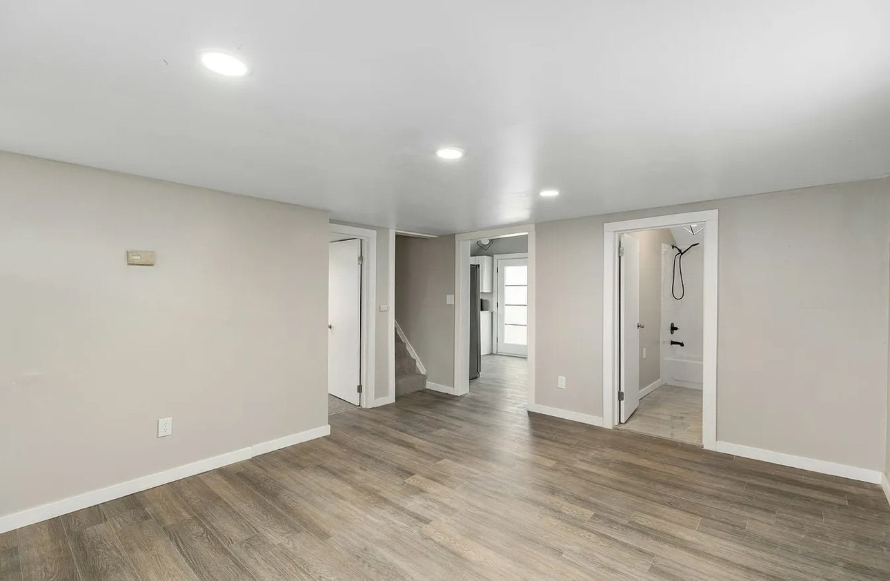 Photo - 808 Olde Towne Dr