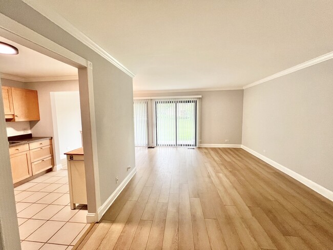 Photo - 1166 Buckingham Ct