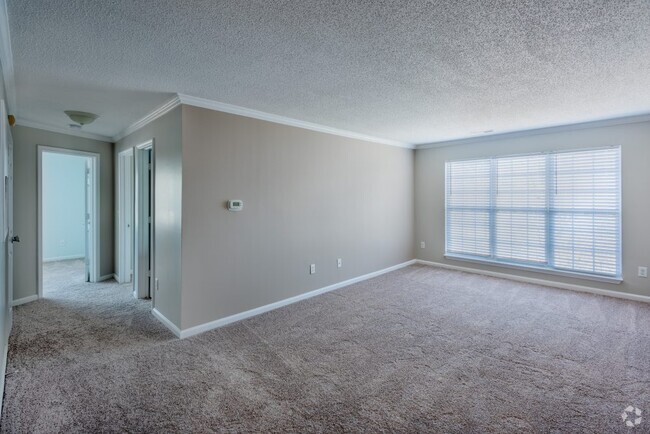 Building Photo - Century Oaks on College Rental
