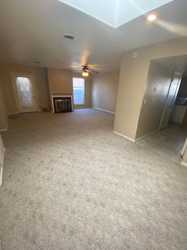 Photo - 1014 Plaza Del Sol